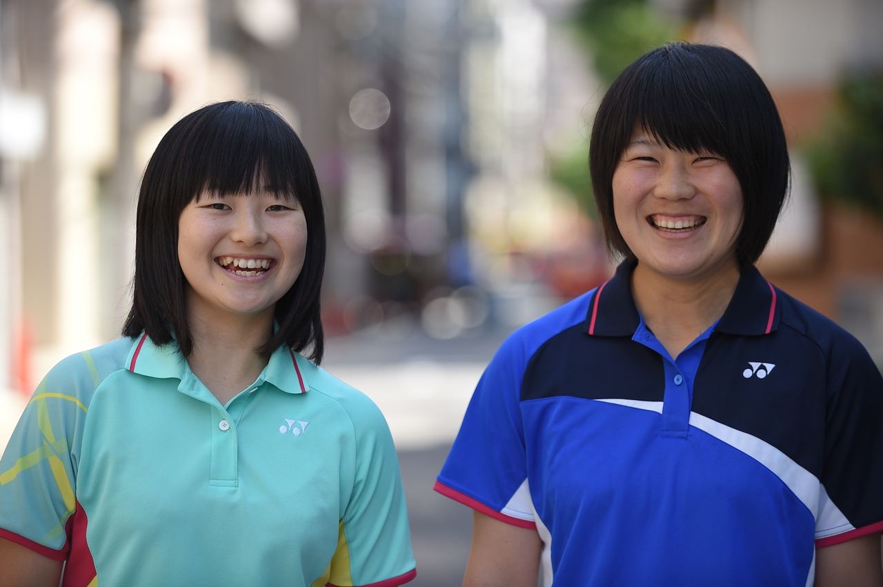 貝瀬ほのか 吉田栞里 貝瀬の第一印象は打ち方がすごい 対戦できるのがうれしかった 01 全４回 ソフトテニスマガジン ポータル