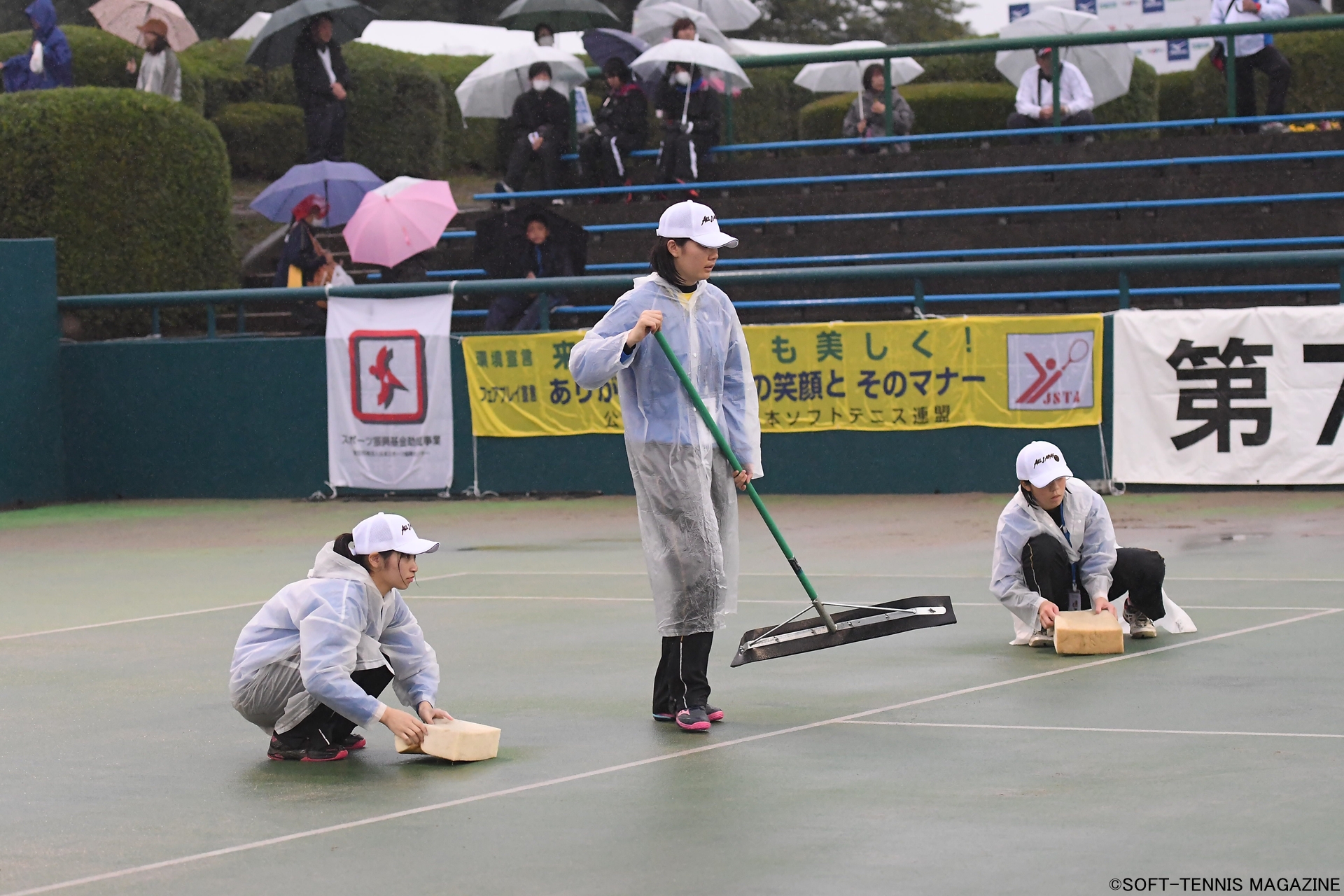 全日本選手権 雨の天皇杯で上宮高 上岡 広岡が4強入り 準々決勝はシノコバvs船水颯 上松ほか ソフトテニスマガジン ポータル